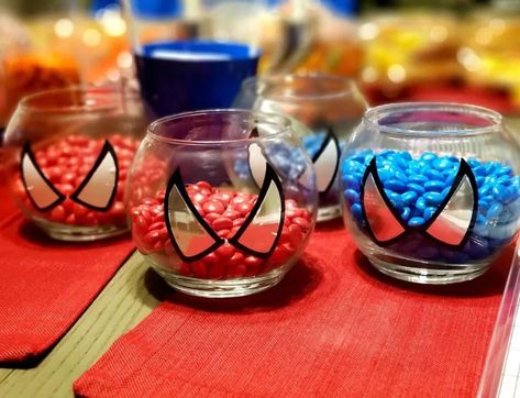 spiderman birthday party ideas Spiderverse Birthday Party Decorations, Spiderman Party Centerpieces, Spiderman Centerpiece Ideas Diy, Spiderman Table Centerpieces, Spiderman Party Table, Spiderman Table Decorations, Spiderman Centerpiece Ideas, Spiderman Centerpieces, Different Spiderman