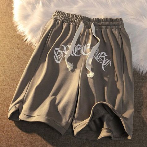 none Vintage Hiphop, Mens Gym Shorts, Vintage Basketball, Sports Shorts Women, Outfits Petite, Summer Street, Outer Wear, Current Fashion, 2022 Trends