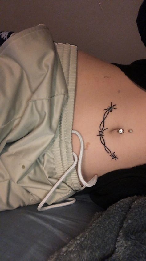 Barb Wire Tattoo, Wire Tattoo, Barbed Wire Tattoos, Bauch Tattoos, Belly Tattoos, Barb Wire, Stomach Tattoos, Wrist Tattoos For Women, Tattoo Desings