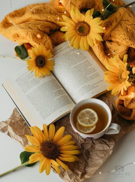 Sunflower Pictures, Tea And Books, Good Morning Beautiful Images, Pure Energy, Spring Mood, Pop Art Wallpaper, Instagram Ideas Photography, Cute Wallpaper For Phone, Couple Wallpaper