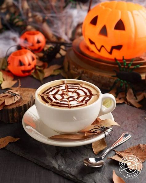 Coffee Break Ideas, Halloween Cafe, October Coffee, What Is Pumpkin Spice, Homemade Pumpkin Spice Coffee Creamer, Homemade Pumpkin Spice Creamer, Best Coffee Creamer, Homemade Pumpkin Spice Coffee, How To Fold Napkins