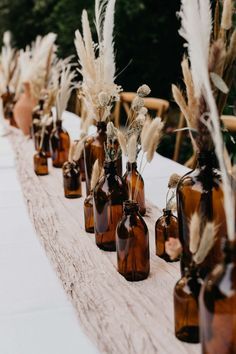 Diy Wedding Centerpieces Boho, Pampas Wedding Decor Table, Wedding Table Decorations Pampas, Boho Micro Wedding, Country Centerpieces Wedding, Cheap Boho Wedding Ideas, Boho Arbor Wedding, Simple Boho Centerpieces, Boho Reception Table Decor