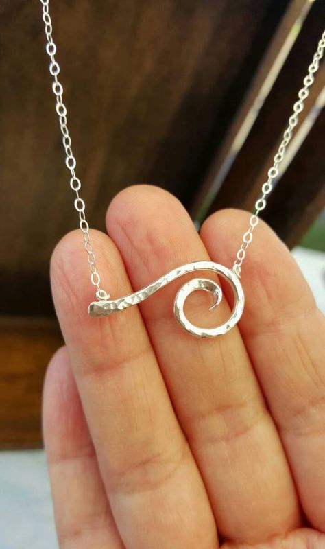 Wave Necklace Sterling Silver - Etsy Hammered Silver Necklace, Silver Jewellery Making Ideas, Simple Silver Pendant, Silver Smithing Jewelry, Silver Clay Jewelry Ideas, Silversmith Necklace, Homemade Pendant, Diy Necklace Pendant, Spoon Jewelry Diy