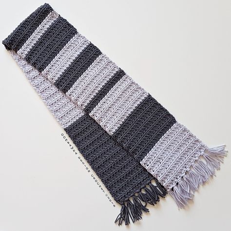 Simple Grey Striped Scarf - Free Crochet Pattern - February Scarf of the Month Club 2018 #scarfofthemonthclub2018 #redheartyarns #joycreators #freepattern Crochet Boy Scarf Pattern Free, Men Scarf Crochet Pattern, Stripe Scarf Pattern, Crochet Stripe Scarf, Crocheted Scarfs, Crochet Mens Scarf, Crochet Scarf For Beginners, Crochet Mittens Pattern, Crochet Yarns