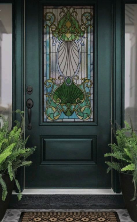 Foyer Lighting Ideas, Layered Decor, Bold Home Decor, Victorian Front Doors, Maximalist Interior Design, زجاج ملون, Stained Glass Door, Foyer Lighting, Green Door