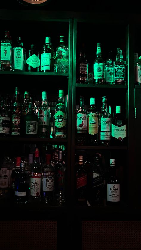 Green Aesthetic Alcohol, Green Poker Aesthetic, Green Potion Aesthetic, Green Alcohol Aesthetic, Green Bar Aesthetic, Green Casino Aesthetic, Green Club Aesthetic, Rich Green Aesthetic, Green Vampire Aesthetic