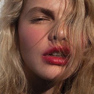 Red Lipstick, Make Me Happy, The Wind, Blonde Hair, A Woman, Blonde, Makeup, Hair, Red