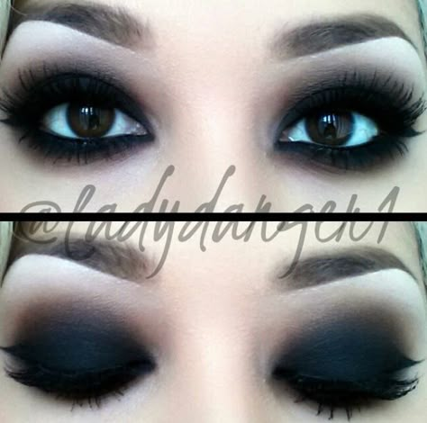 Blacked out eyes// those look so clean compared to the raccoon eyes I've tried! Hahaha Carnaval Make-up, Goth Eye Makeup, Goth Make Up, Scene Makeup, Makeup Dark, Dramatic Eye Makeup, Swag Makeup, Smink Inspiration, Makijaż Smokey Eye