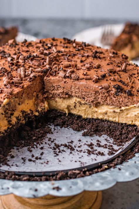 Chocolate Mousse Pie, Chocolate Peanut Butter Desserts, Chocolate Peanut Butter Pie, Peanut Butter Desserts, Peanut Butter Pie, Butter Pie, Chocolate Pies, Peanut Butter Recipes, No Bake Pies