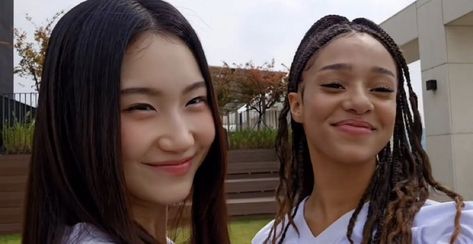 Dream Academy Nayoung and Manon Dynamic Dream Academy Duos TikTok Update Asian And Black Friends, Brunette And Black Hair Duo, Asian And Black Duo, Dream Academy, Black And Asian Duo, Famous Blonde And Brunette Duo, Interracial Best Friends, Black And White Girl Duo, Shes Perfect