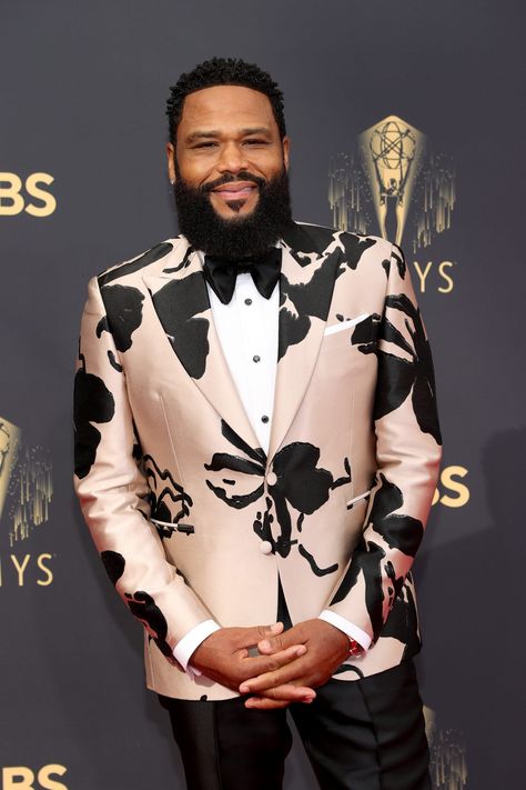 Anthony Anderson Robin Thede, Olivia Coleman, Samira Wiley, Cedric The Entertainer, Rachel Lindsay, Emmys Red Carpet, Ashley Nicole, Anthony Anderson, Vintage Versace