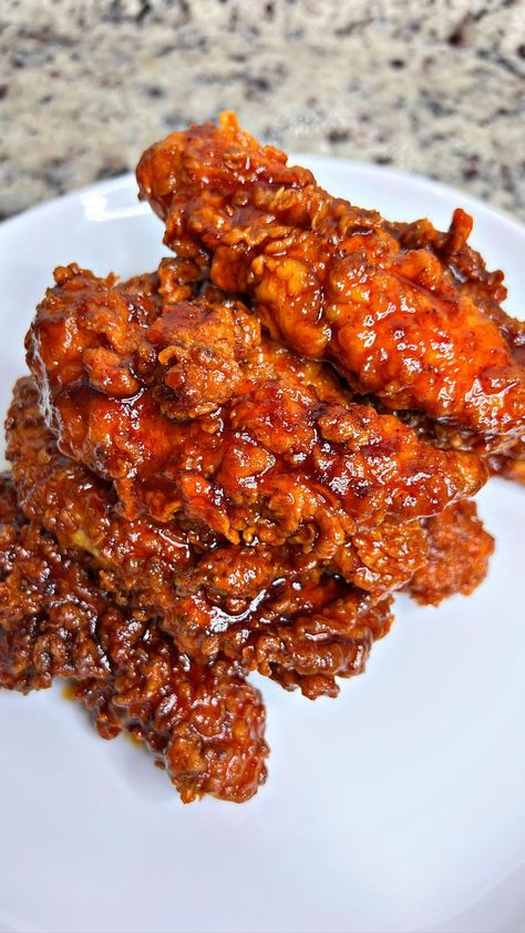 Dinner Ideas With Nothing In The House, Sweet Chili Chicken Tenders, Chilis Honey Chipotle Crispers, Honey Chipotle Chicken Crispers, Dredge Chicken, Hot Honey Chicken Tenders, Freakshakes Recipe, Chipotle Peppers In Adobo Sauce, Honey Chipotle Chicken