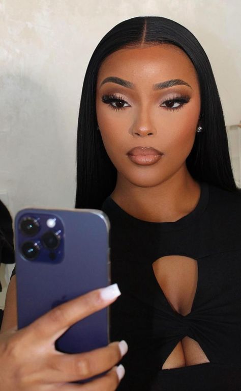 Neutral Eye Makeup Black Women, Clean Soft Glam Makeup, Dark Skin Smokey Eye Black Women, Birthday Makeup Soft Glam, Shuttle Makeup Look, Teaira Walker Makeup, Natural Birthday Makeup Looks, Fall Brown Makeup Look, Black Outfit Makeup Look