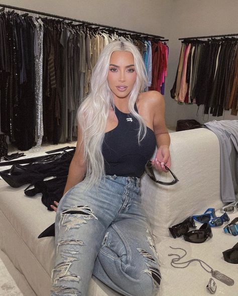 Kim K Blonde, Kim Kardashian Blonde, Estilo Kim Kardashian, Estilo Kardashian, Mode Kylie Jenner, Kim Kardashian Outfits, Kim K Style, Kardashian Outfit, Kim Kardashian Style