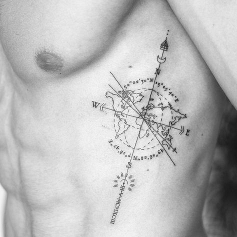 Compass Tattoo Men, World Map Tattoos, Globe Tattoos, Map Tattoo, Compass Tattoo Design, Map Tattoos, Tato Lengan, Inspiration Tattoos, Парные Тату