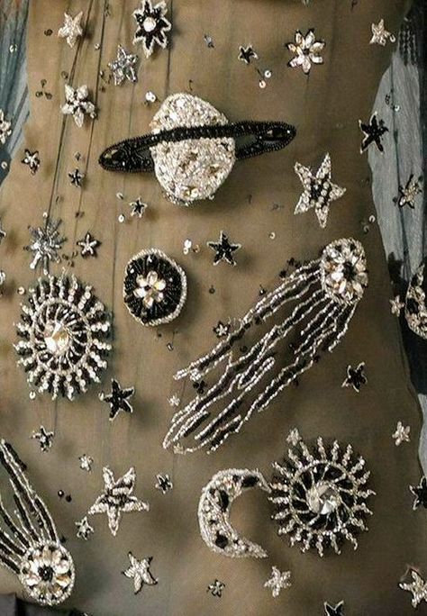 Cosmos Galaxy, Sulam Manik, Embroidery Fashion Detail, Galaxy Fashion, 자수 디자인, Embroidery Fashion, 가을 패션, Embroidery Inspiration, Embroidery Dress