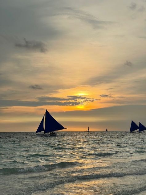 Boracay Photography Beaches, Boracay Philippines Aesthetic, Boracay Pictures, Cebu Aesthetic, Boracay Photography, Boracay Aesthetic, Philippines Summer, Boracay Sunset, Pantai Aesthetic