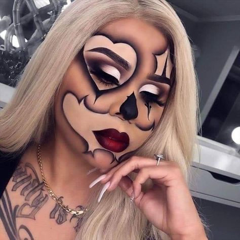 Image in Halloween Makeup collection by Ren on We Heart It Chicano Clown, Chola Makeup, Beautiful Halloween Makeup, Cute Clown Makeup, Halloween Makeup Sugar Skull, Makeup Clown, Halloween Makeup Clown, Halloween Makeup Look, Halloweenský Makeup