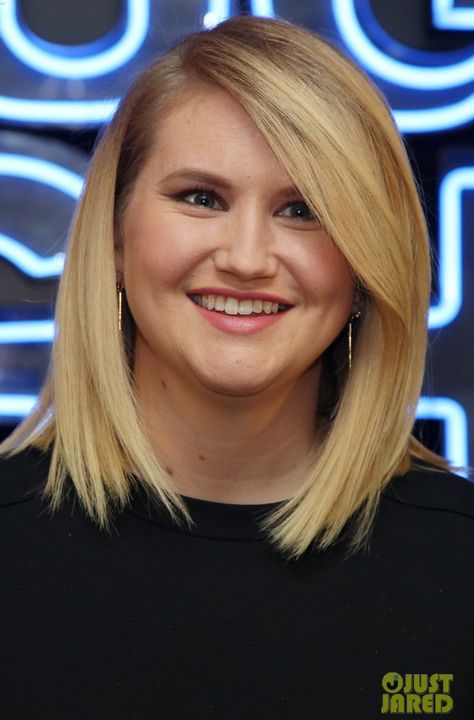 Jillian Bell, Rough Night, Hotel In New York City, Champagne Toast, Scary Movie, Rafael Nadal, Future Technology, Las Vegas Nevada, Saturday Morning