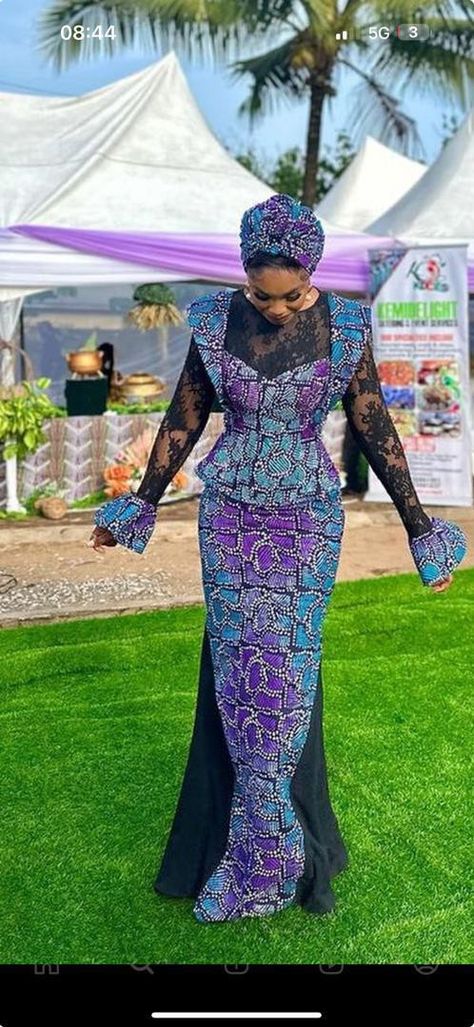 Free Ankara Gown Styles, Kampala Gown Styles For Ladies, Holiday Dresses Classy, African Party Dresses, Nigerian Lace Styles Dress, Ankara Long Gown Styles, Long African Dresses, Lace Dress Design, African Print Dress Ankara