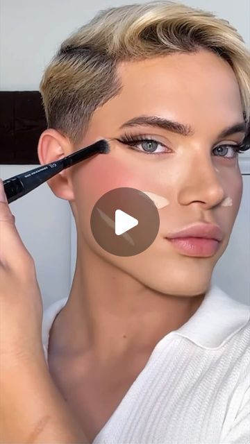 Foundation Tutorials Flawless, Makeup Looks For Outdoor Photoshoot, Super Glam Makeup Looks, Filter Makeup Look, People Doing Makeup, Makeup For Photoshoot Outdoor, Make Up Videos Full Face, Makeup Contouring For Beginners, Natural Makeup For Older Women