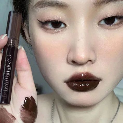 Punk Dark Brown Mirror Water Lip Gloss Red Lip Glaze Transparent Glass Lip Oil Waterproof Liquid Brown Lipstick Makeup, Dark Brown Lipstick, Brown Lip Gloss, Chocolate Lipstick, Tint Makeup, Virgo Rising, Fake Makeup, Lipstick Nude, Dark Acadamia