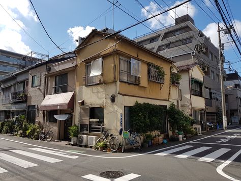 Japan City Reference, City Street View Perspective, Japanese Perspective Drawing, 2 Point Perspective Drawing Architecture Building, 3 Point Perspective Photography Building, 2 Point Perspective Japanese City, Street In Perspective, Backgrounds Reference Photo, 2 Point Perspective Reference Photos