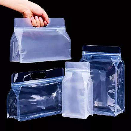 Plastic Packaging Design, Food Delivery Packaging, Plastic Food Packaging, Frozen Food Packaging, Plastic Bag Packaging, Drinks Packaging Design, Dessert Packaging, Packaging Ideas Business, Reusable Packaging