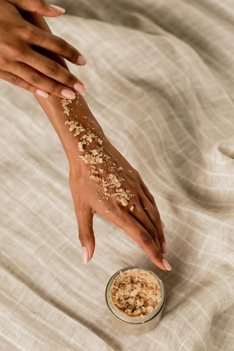 Body Scrub Photoshoot, Body Scrub Photography, Scrub Photography, Skincare Shoot, Skin Care Pictures, Natural Body Lotion, Natural Body Scrub, Skin Care Business, Skincare Products Photography