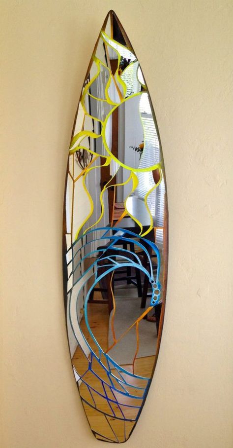 Repurposed Surfboard Ideas, Surf Board Mirror, Mirror Surfboard, Surf Mirror, Painted Surf Board, Painting On Mirrors, Painted Surfboard Ideas, Cute Mirror Painting Ideas, Mirror Painting Ideas Art