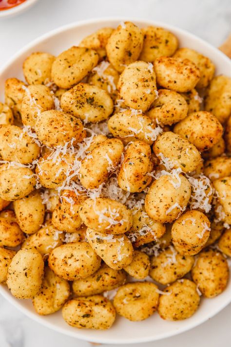 Air Fryer Gnocchi - cravingsmallbites.com Beautiful Air Fryer, Air Fryer Gnocchi, Air Fryer Potato, Air Fryer Recipes Appetizers, Easy Air Fryer Recipes, How To Cook Gnocchi, Air Fryer Recipes Vegetarian, Cooks Air Fryer, Recipes Air Fryer