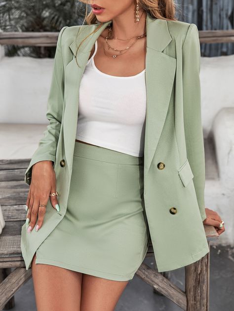 Light Green Suit For Women, Skirt And Blazer Outfit, Graduation Suits For Women, Prom Suit Green, Office Dress For Women, Hot Villain, Shoulder Pad Blazer, Blazer With Skirt, Graduation Suit