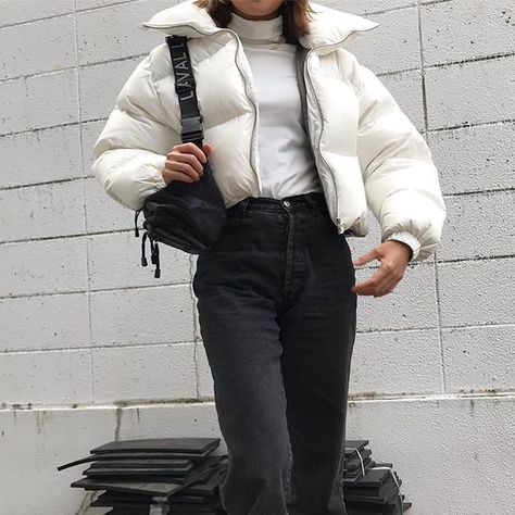 @keeleyyoconnor Fashion Vibes, Winter Vibes, Jacket Outfit, Puffy Jacket, Mode Inspo, Tomboy Fashion, Trend Fashion, 가을 패션, Looks Style