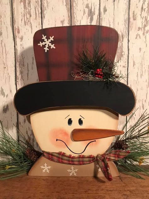 Plaid Hat Snowman Head Shelf Sitter or Wreath Hangerr-10.5"x14" high Wood Snowman Shelf Sitter, Primitive Winter Decor, Snowmen Wreaths, Christmas Booth, Snowman Head, Snowman Crafts Diy, Christmas Wooden Signs, Plaid Hat, Wood Craft Patterns