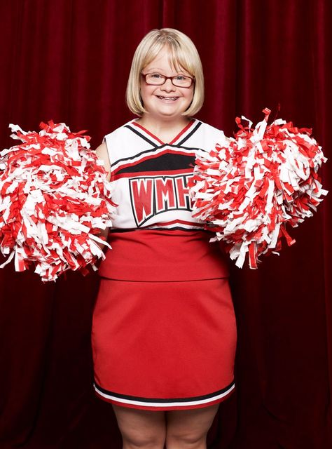 i admire Lauren Potter (from glee) because she shows that just because shes has down syndrome does not mean she cant be what other people can be with out down syndrome.... she is trully an inpiring young person that people with or with out a disablitiy can a look up to Lauren Potter, Glee Club, Cheerleading Uniforms, Musical Comedy, Glee Cast, Prom Queens, Glee, Role Models, Cheer Skirts