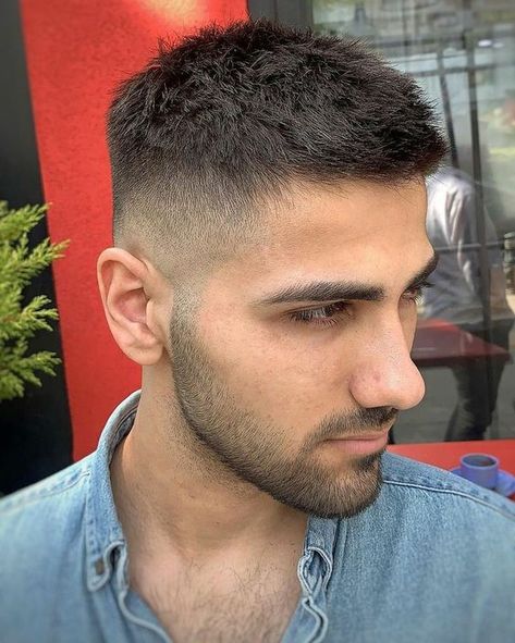 Men Short Hair Fade, Crew Cut Hair, Very Short Hair Men, Crew Cut Haircut, Young Men Haircuts, Men Fade Haircut Short, Short Hair With Beard, Hair Cut Ideas, Short Fade Haircut