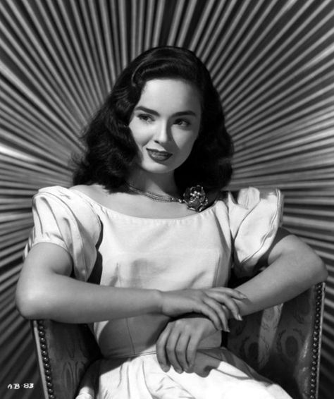 Ann Blyth in Mildred Pierce Ann Blyth, Mildred Pierce, Claudette Colbert, Oc Inspiration, Theatre Stage, Old Hollywood Stars, Hollywood Icons, Actrices Hollywood, Old Hollywood Glamour