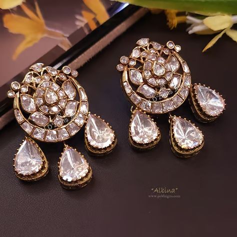 #albina #moissanite #polki #earrings #polkiearings #baali #handmade #bridal #bridejewellery #weddingjewellery #jewelry #uniqueearings #earings #occasionwear #semiprecious #stones #silver #royallook #partywear Diamond Earrings Design, Bridal Jewelry Vintage, Polki Earrings, Handmade Gold Jewellery, Art Deco Bracelet, Indian Jewellery Design Earrings, Bridal Fashion Jewelry, Indian Jewelry Sets, Polki Jewellery