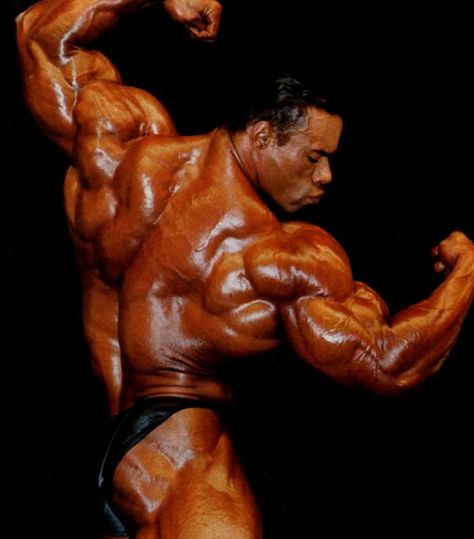 Kevin Levrone Aesthetic, Kevin Levrone Wallpaper, Arnold Pose, Kevin Levrone, Arnold Schwarzenegger Bodybuilding, Gym Class Heroes, Schwarzenegger Bodybuilding, Bodybuilding Workouts Routines, Gym Wallpaper