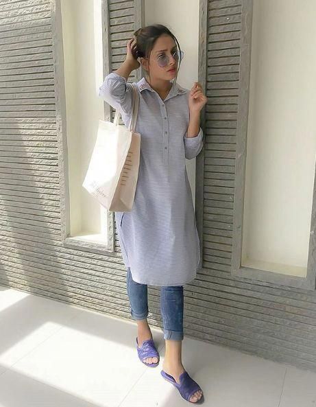 Kurti With Jeans, Kurti Styles, Kurti Style, Kurta Style, Simple Kurta Designs, Simple Kurti Designs, Gaun Fashion, Kurti Designs Latest, Casual Indian Fashion