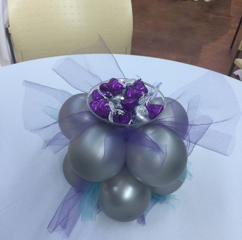 Ballon Centerpieces Small, Low Balloon Centerpieces, Small Table Balloon Centerpiece, Balloon Centerpieces Diy No Helium Center Pieces Table Decorations, Small Balloon Table Centerpieces, Balloon Centerpieces For Men, Small Balloon Centerpieces Diy, Tabletop Balloon Centerpieces, Balloon And Flower Centerpieces