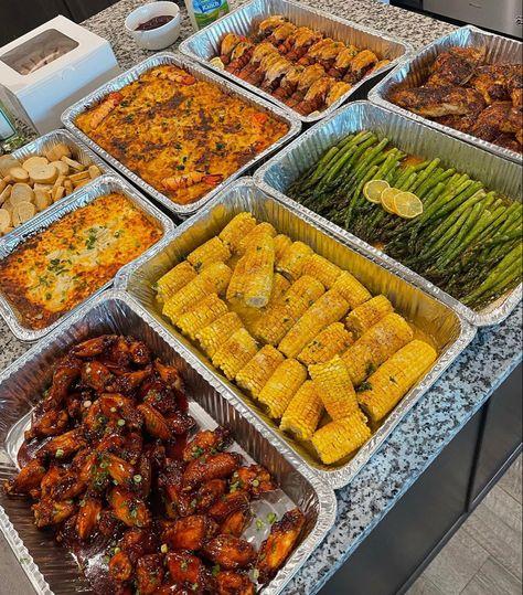 Catering Ideas Food, Soul Food Dinner, Party Food Buffet, Cookout Food, Catering Food, Buffet Food, Food Goals, Food Platters, Wedding Food