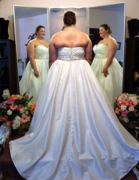 Love this!!! Veiled Dress, Worst Wedding Photos, Fat Bride, Bridal Bootcamp, Wedding Dress Back, Worst Wedding Dress, Engagement Gown, Wedding Dress Backs, Plus Wedding Dresses