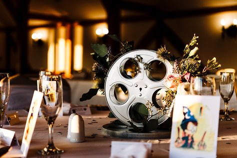 Cinema Wedding Theme, Movie Themed Wedding Centerpieces, Movie Centerpieces, Film Theme Wedding, Cinema Themed Wedding, Old Hollywood Prom, Wedding Challenge, Non Floral Centerpieces, Movie Wedding