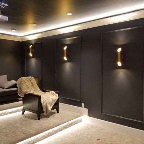 Theatre Room Ideas, Basement Movie Room, Small Home Theaters, Movie Theater Rooms, Ikea Regal, Home Theater Room Design, Theater Room Design, Media Room Design, Home Cinema Room