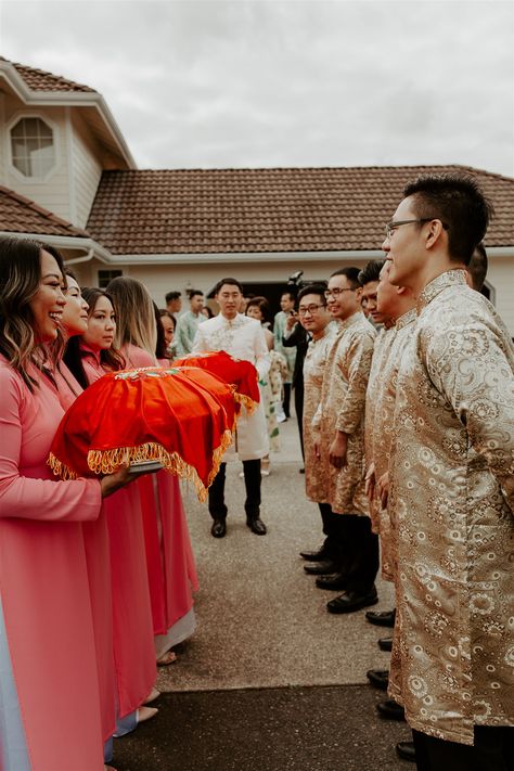 Vietnamese Wedding Ceremony, Vietnamese Filipino Wedding, Vietnamese Wedding Traditions, Viet Tea Ceremony, Vietnamese Tea Ceremony Ao Dai, Tea Ceremony Wedding Vietnamese, Vietnamese Tea Ceremony Decorations, Tea Ceremony Photography, Vietnamese Wedding Photography