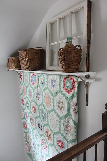 Creative Ways to Hang Quilts Quilt Hangers, Quilt Display, Quilt Rack, Hanging Quilts, Quilts Decor, Bedroom Quilts, Home Storage Solutions, Quilt Storage, Trendy Sewing