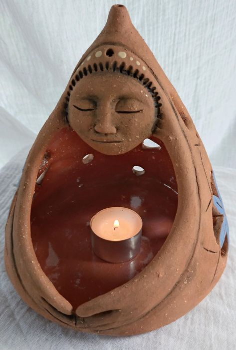 Terracotta Art Sculpture, Terracotta Clay Art, Terracotta Clay Ideas, Terracota Clay, Mexican Pottery Decor, Hand Built Clay, Lantern Ceramic, Terracotta Sculpture, Ceramic Lantern