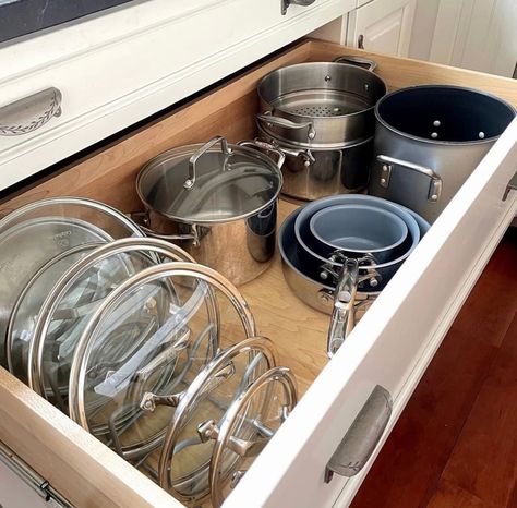 Pot And Pan Storage Ideas, Pan Storage Ideas, Kitchen Pans Organization, Pot And Pan Storage, Maximize Kitchen Space, Pot Lid Storage, Cookware Organization, Neat Method, Pot And Pans Organization