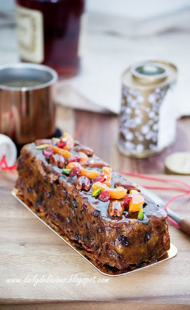 dailydelicious: Simple and super easy small size Christmas fruitcake! Christmas Fruitcake, Christmas Cakes Easy, Fruit Cake Cookies, 2024 Board, Fruit Cake Christmas, Fruitcake Recipes, Rum Cake, Loaf Cake, Christmas Pudding